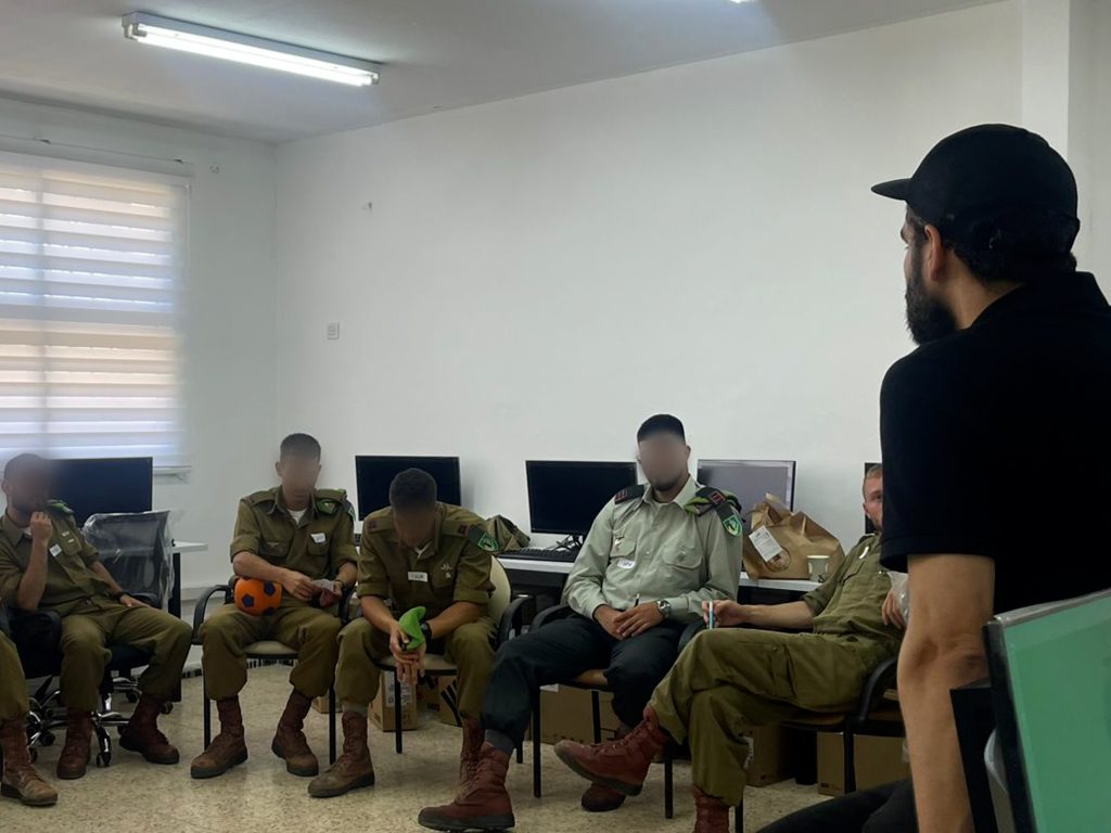 סדנת מצמיחים בנושא רב תרבותיות בצה"ל